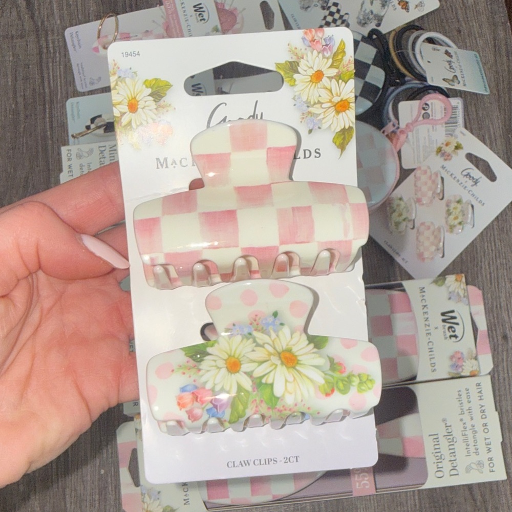 MacKenzie-Childs Pink & Cream Check and Floral Daisy Claw Clip Set